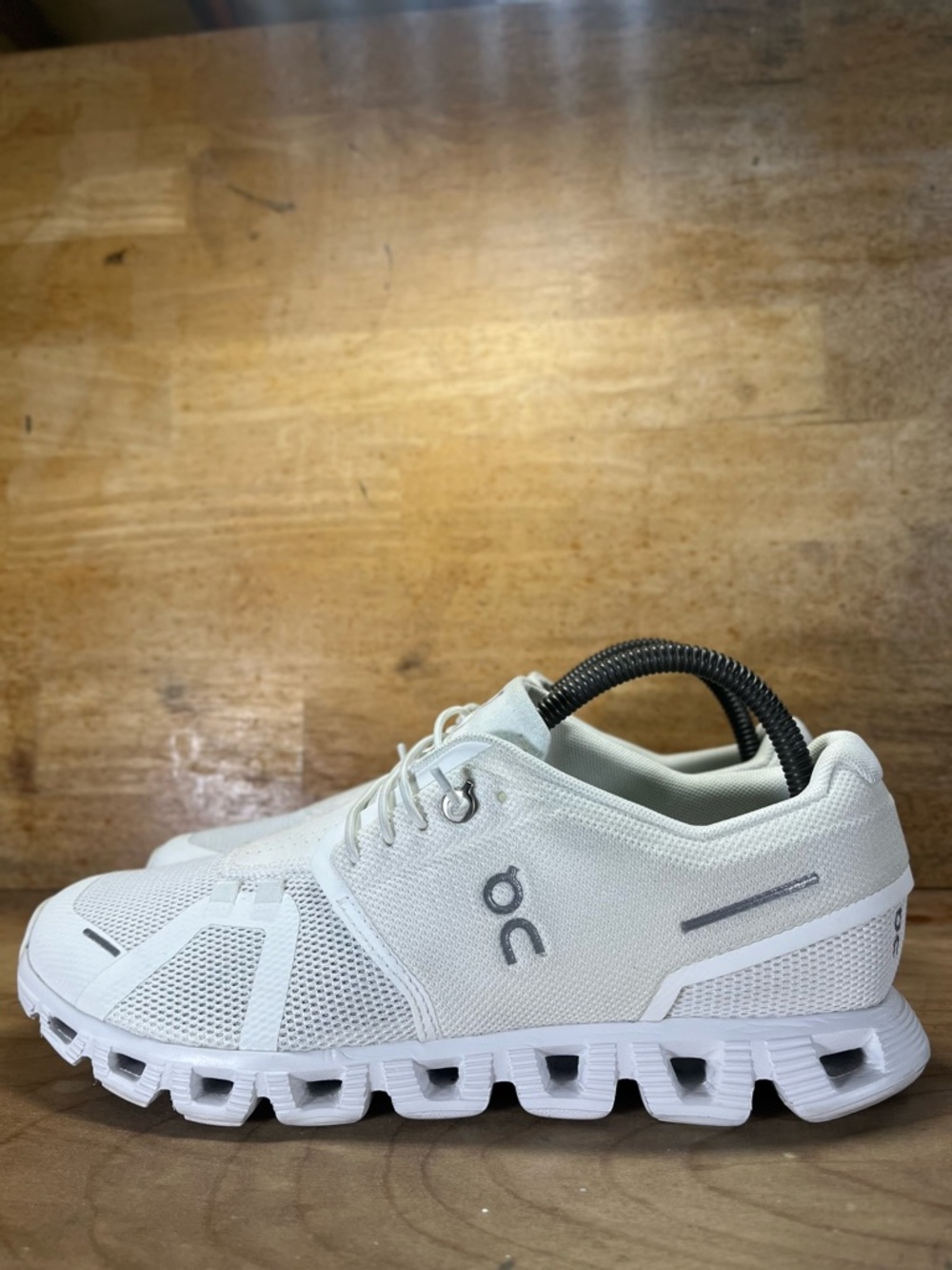 On Cloud 5 REFLECTIVE LIGHTWEIGHT Womens Size 9 Running Shoes Sneakers White - Picture 6 of 15